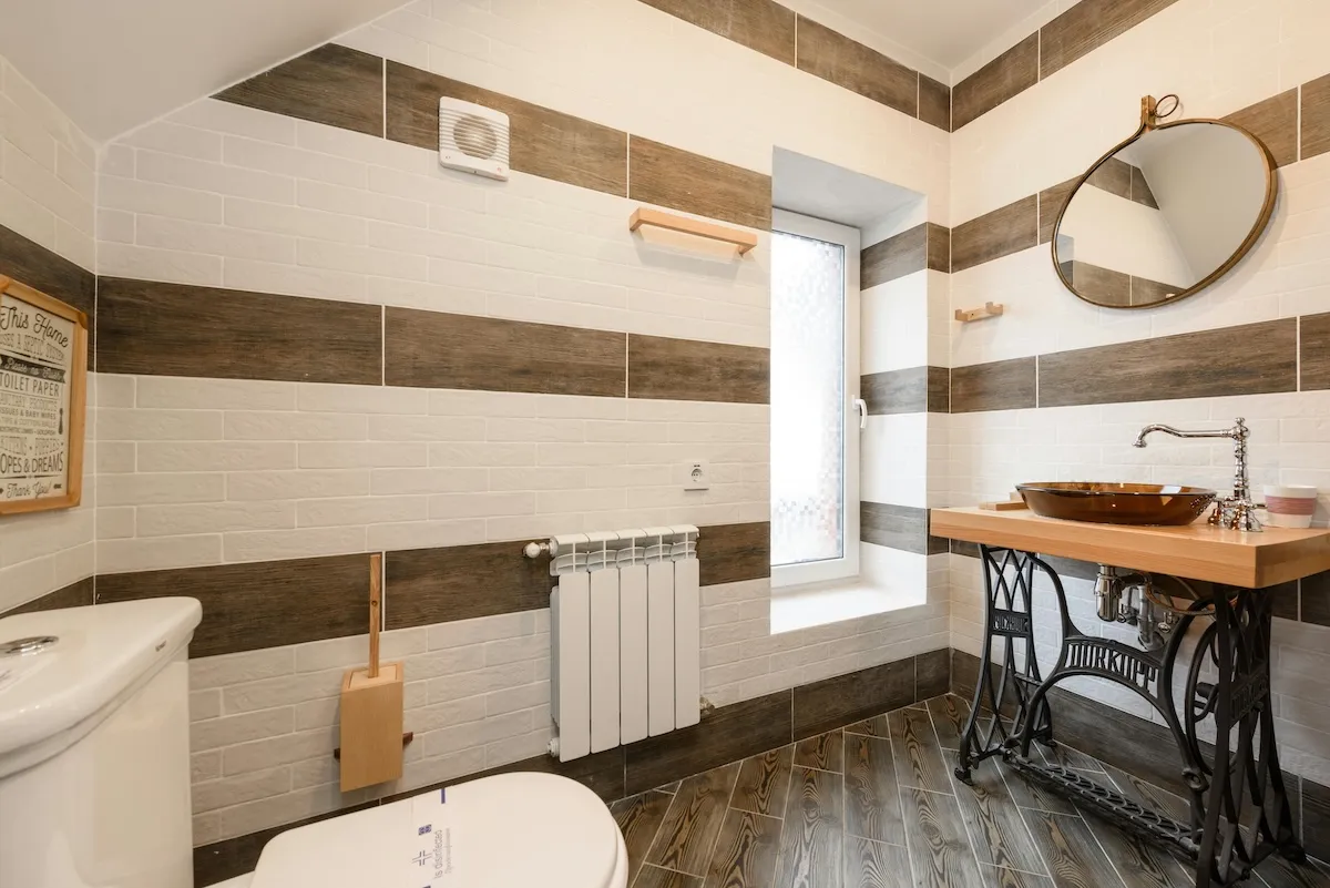 Konyaaltı'nda Sık Görülen Tesisat Sorunları: Kireçlenme ve Eski Boru Patlakları